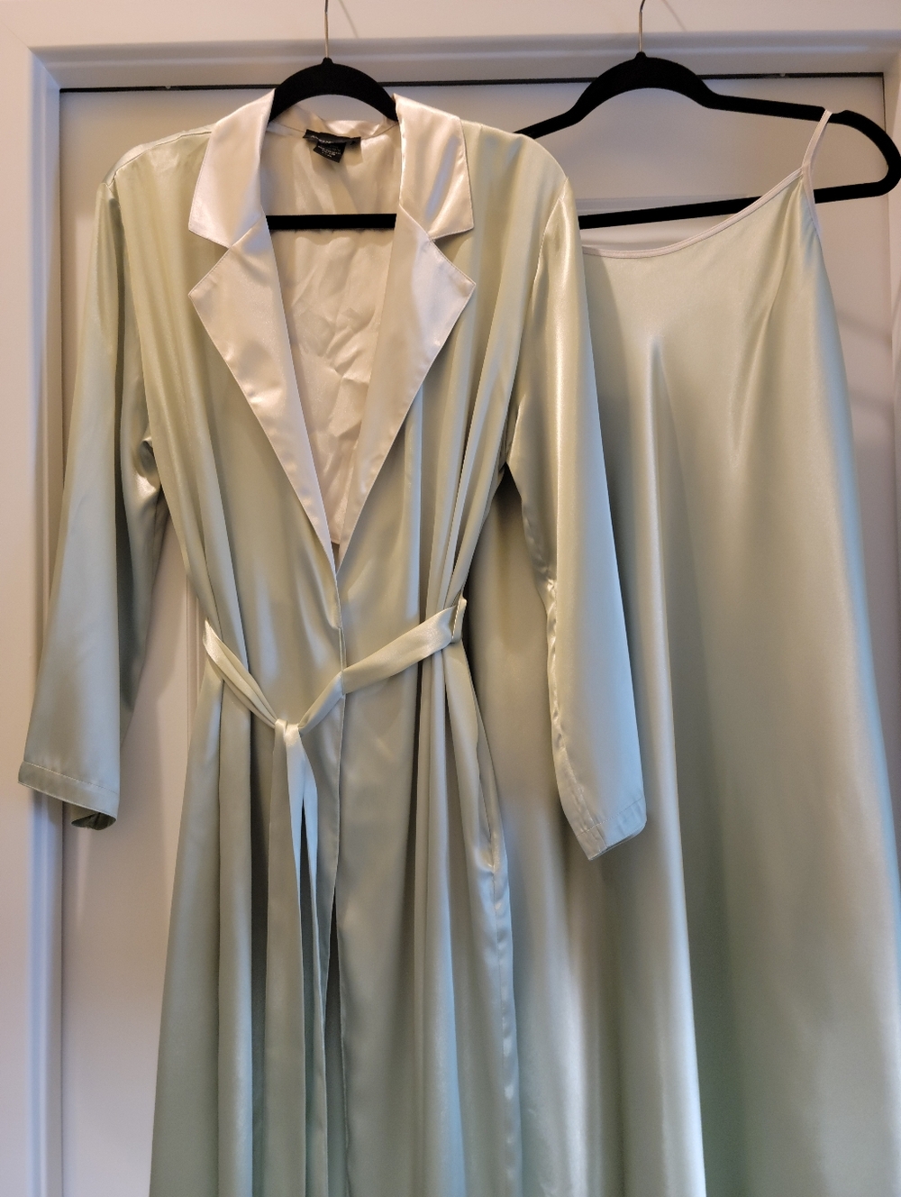 Silk-Look Light Sage Robe & Slip Set Size Large- X Large 2 Pice Set